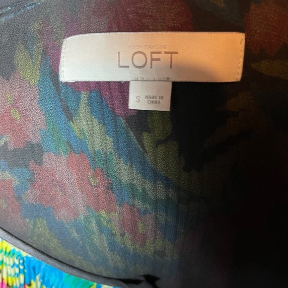 Ann Taylor Loft Tropical Hibiscus Floral Print Accordion Pleat Maxi Dress Small - Picture 3 of 3